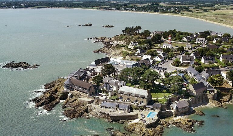 DOMAINE DE ROCHEVILAINE